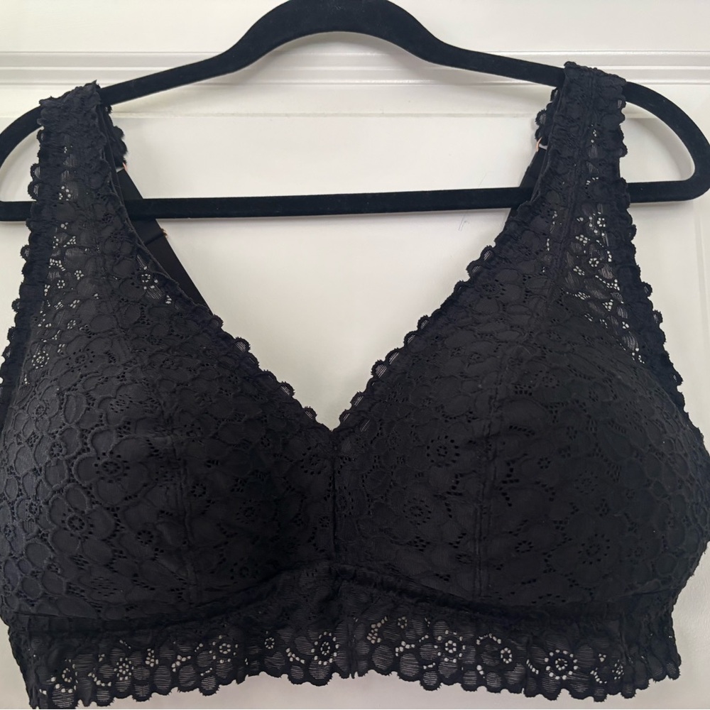 Black lace bralette
